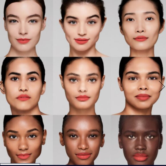 Estee Lauder Pure Colour Lipstick Matte in Captivated - Picture 3 of 15